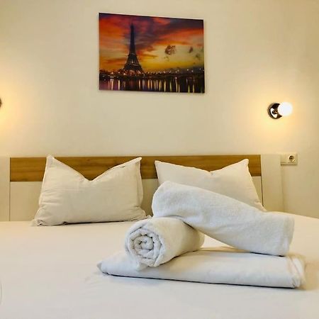 Joy City Stay Colonel Enescu 16 Timisoara Esterno foto
